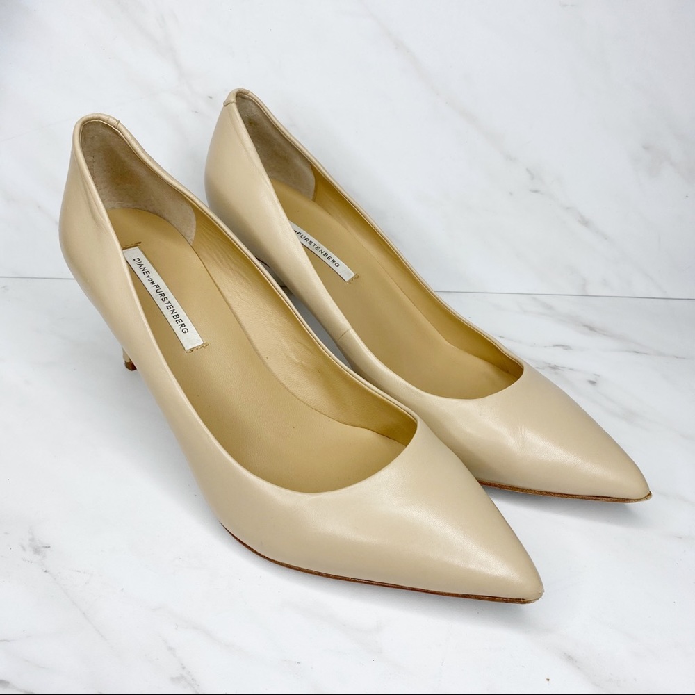 DVF Diane Von Furstenberg Nude Heels 9.5